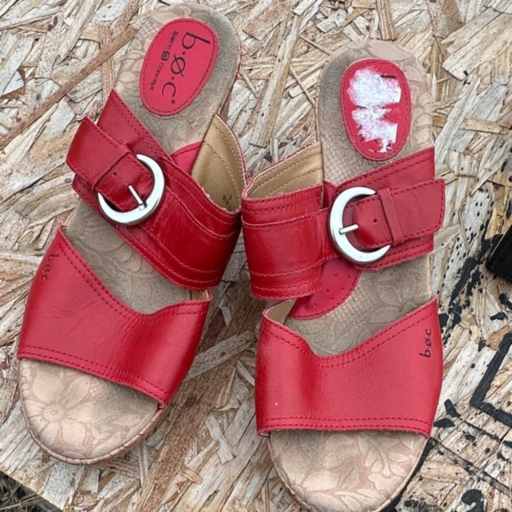 b.o.c. Red Women's open toe slip on Sandals size 9